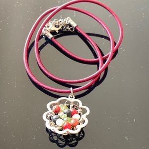 Sea basket necklace with pearls and sea glass & burgundy rope. 🏝 lovers 💦